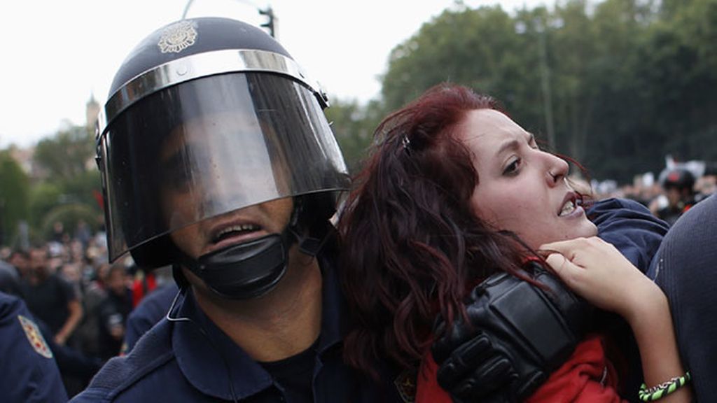 Cargas policiales alrededor del Congreso