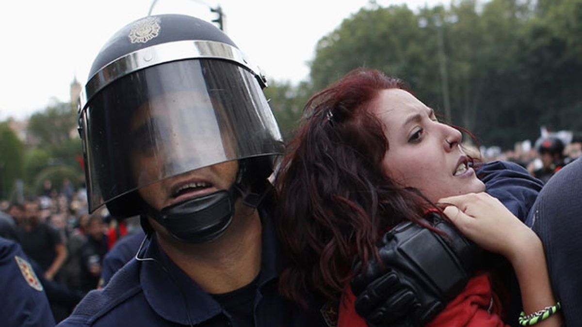 Cargas policiales en los alrededores del Congreso