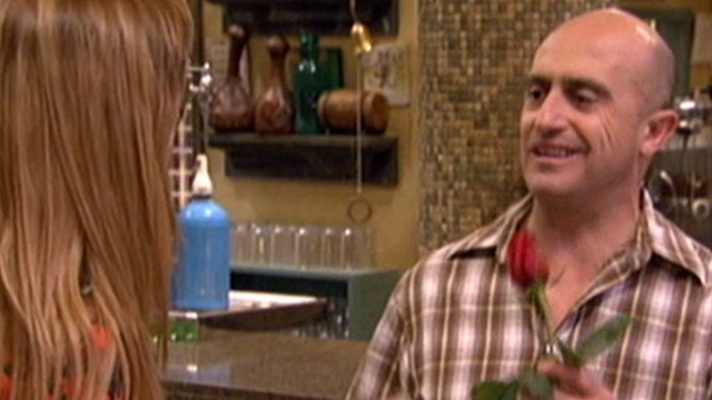 Cupido borracho y con metralleta