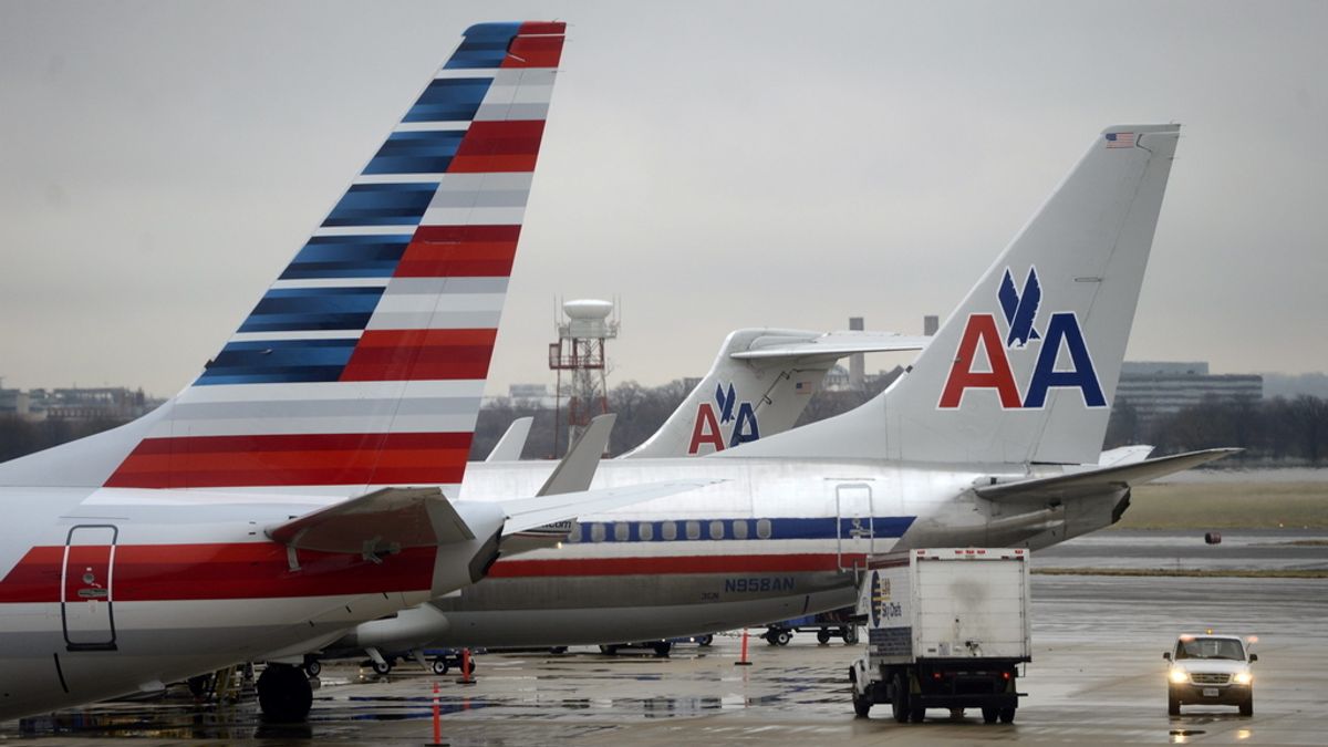 Un piloto de American Airlines  muere en pleno vuelo