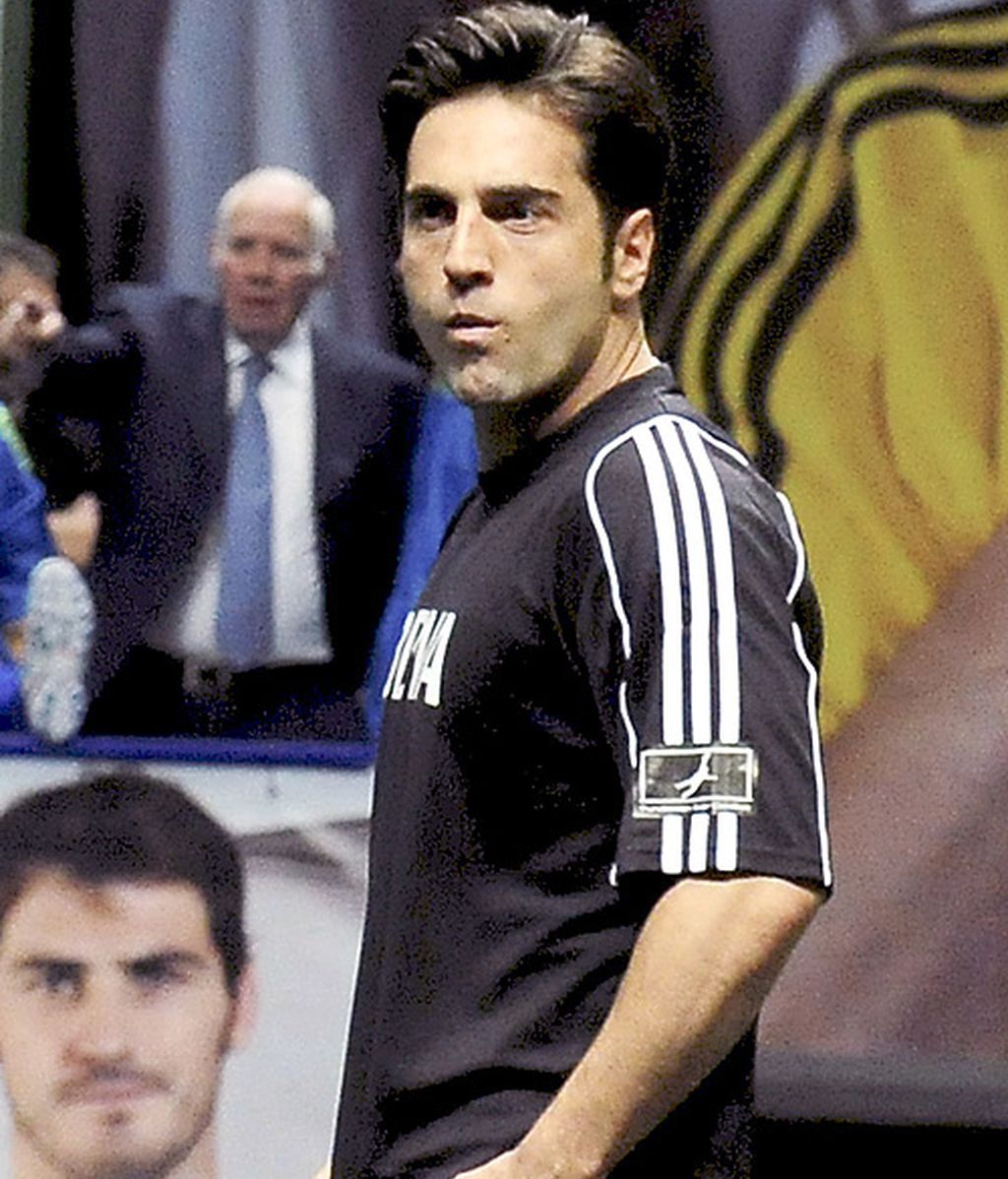 Abrazoterapia de famosos para curar a un Casillas enfermo