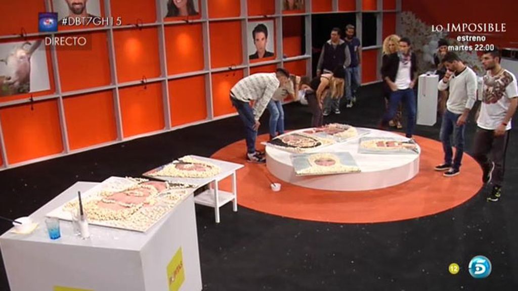 Se emocionan al verles y leer las dedicatorias