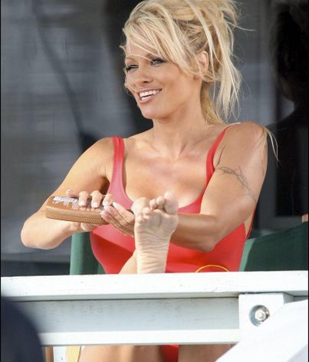 Pamela Anderson nunca vigiló la playa sin protección