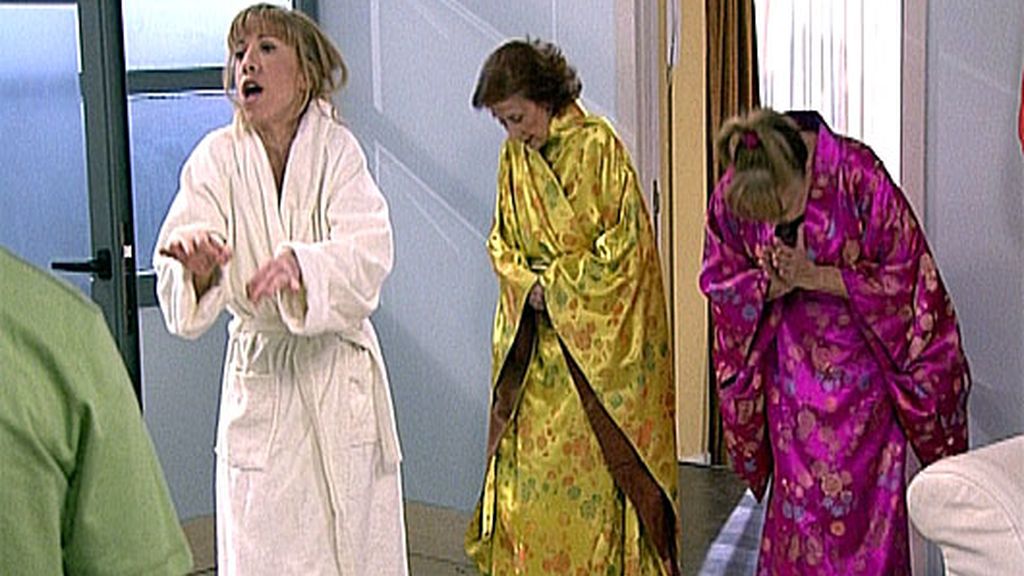 Cap. 14, T.2: 'Un parto, un crucero y un resort golf & Spa'