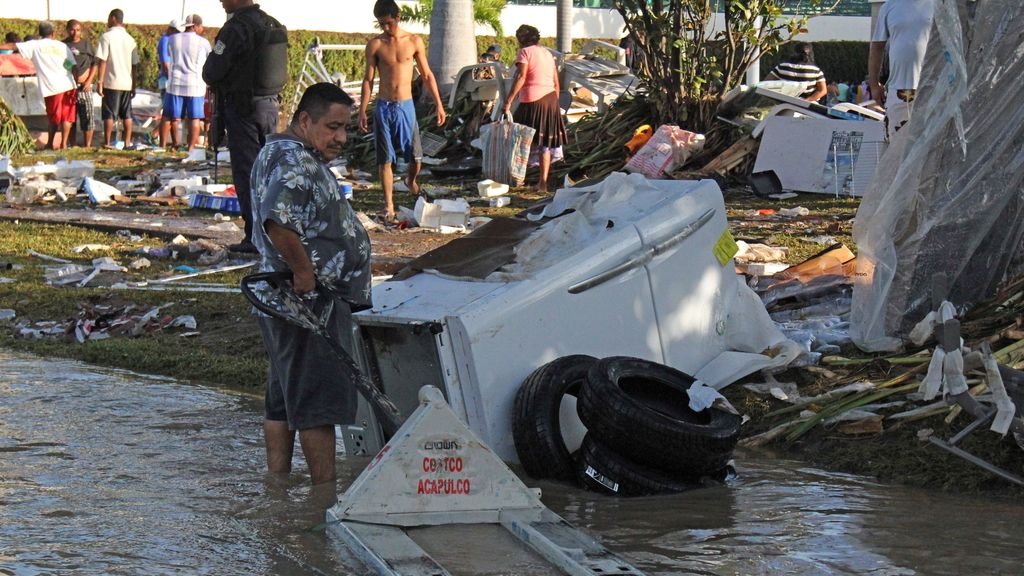 Fuertes lluvias, derrumbes y estragos en infraestructuras