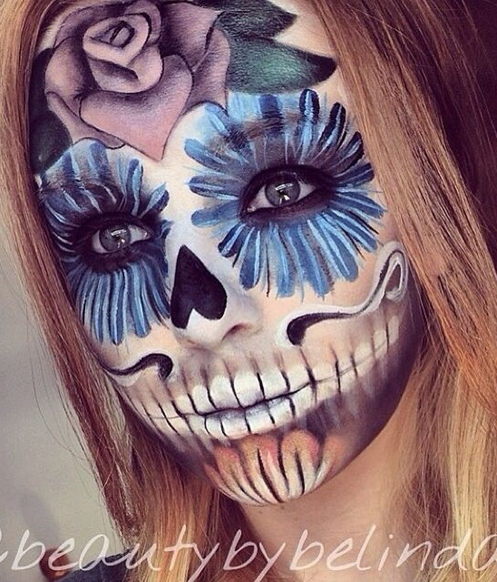 Belinda Maines se convierte en un esqueleto