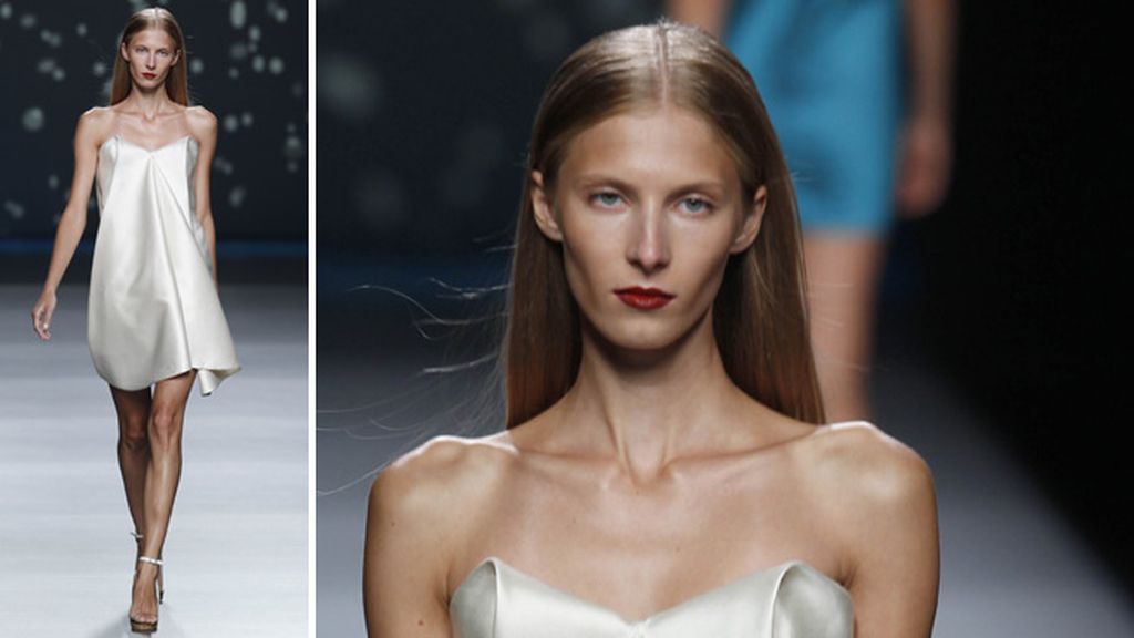 Vuelve la minifalda con volumen