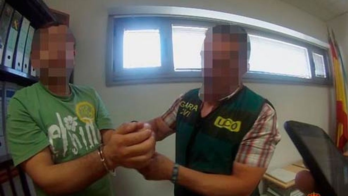 Detenido un veterinario venezolano en Coruña por transportar droga en cachorros