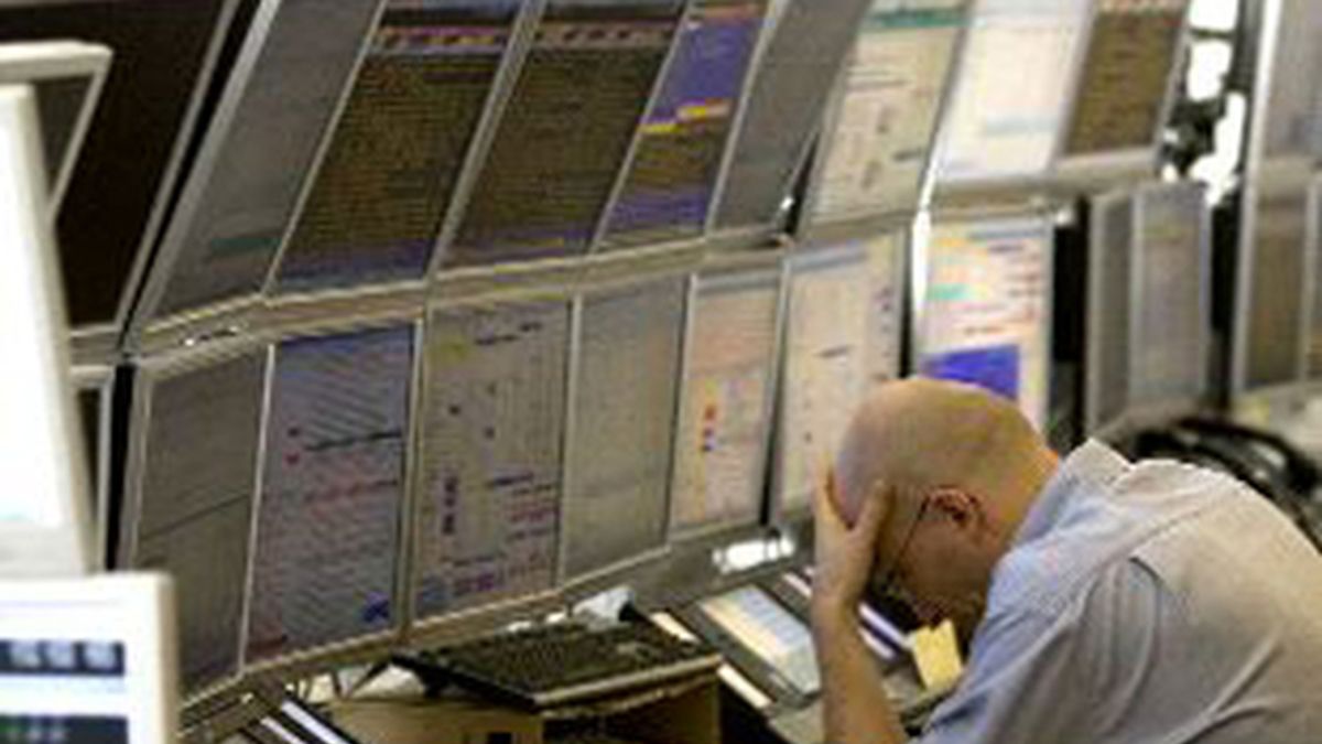 Un broker de Wall Street, el día de la caída de Lehman Brothers. Foto: Reuters