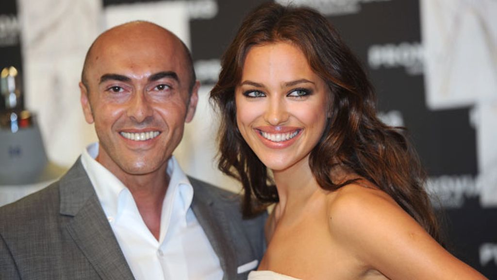 Manuel Mota, diseñador de novias y celebrities