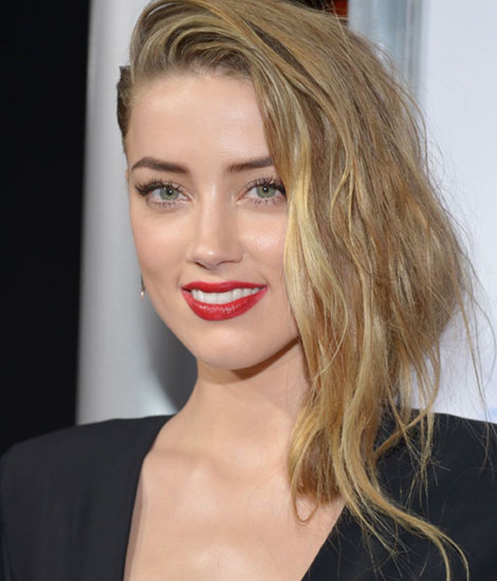 Campanas de boda para Johnny Depp y su novia, la actriz, Amber Heard