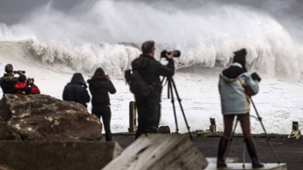 Destrozos por el temporal en Bermeo y San Sebastian