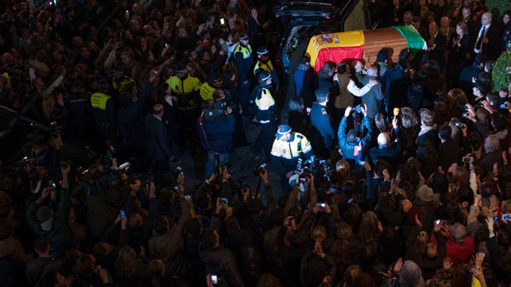 Paco de Lucía, multitudinaria despedida en su tierra natal