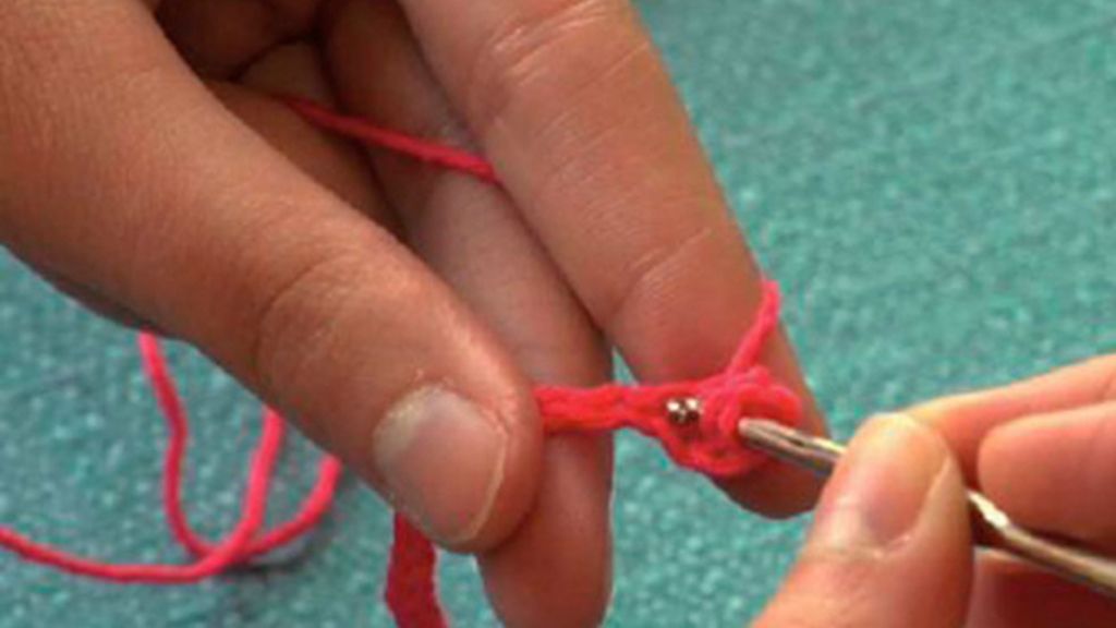 Tricotosas 33: Broche de ganchillo