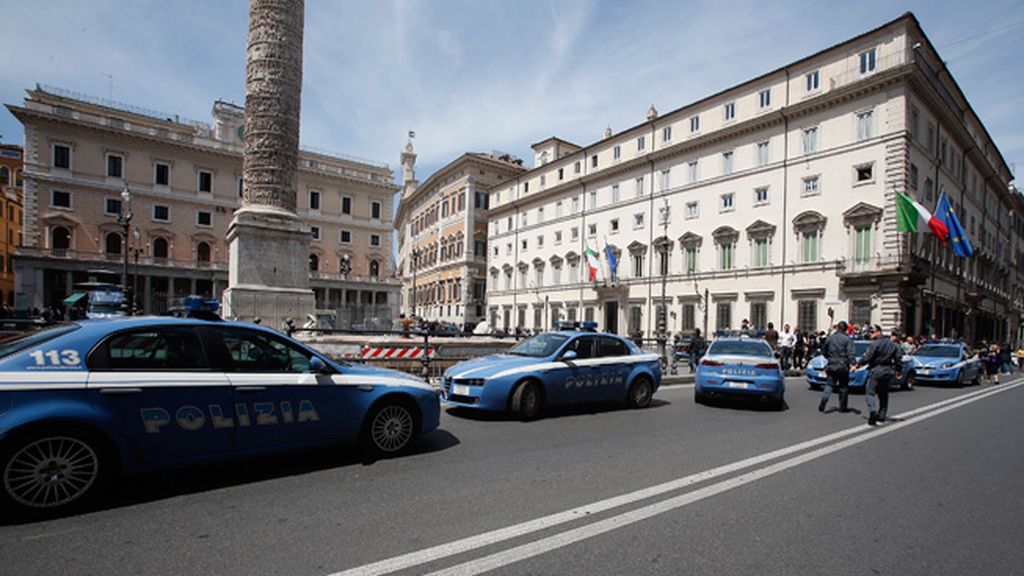 Tiroteo durante la toma de posesión de Letta