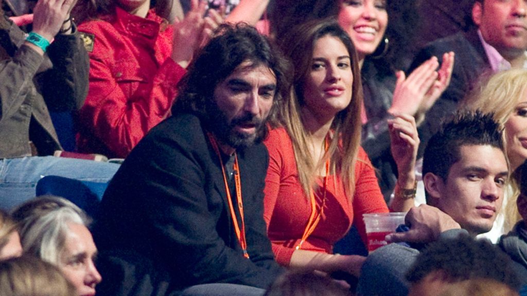 Enrique y Shakira, los 'más mejor' de los Premios 40