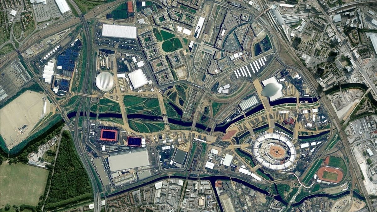 La nueva versión de Google Earth y Google Maps es la vista en 45 grados de 21 ciudades estadounidenses y 7 localizaciones internacionales,entre las que destacan Munich en Austria; Alicante, Denia, Gandia, Lugo, Santander.