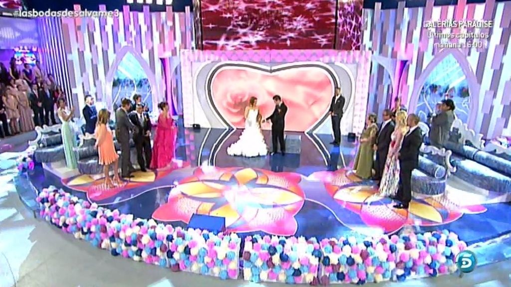 A Antonio se le cae la baba con María