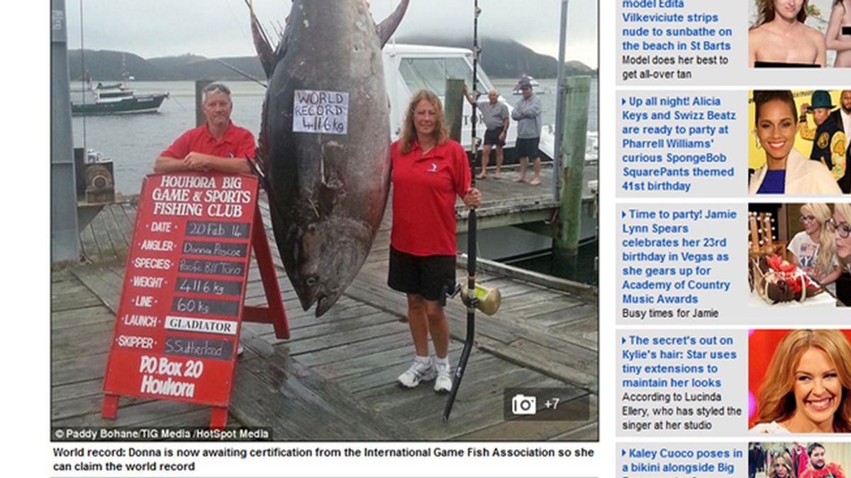 Una pescadora, récord mundial tras pescar un atún de 411kg