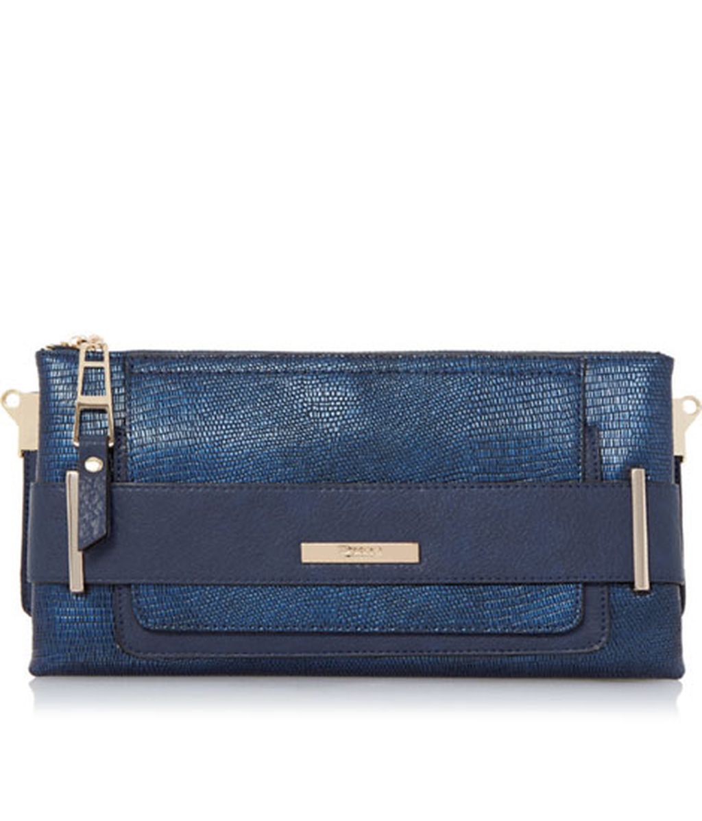 Con efecto piel de serpiente