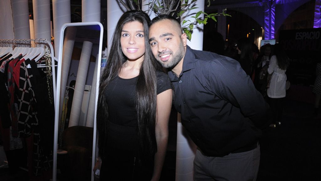 Tomás Rodríguez posando con su hermana Sonsoles