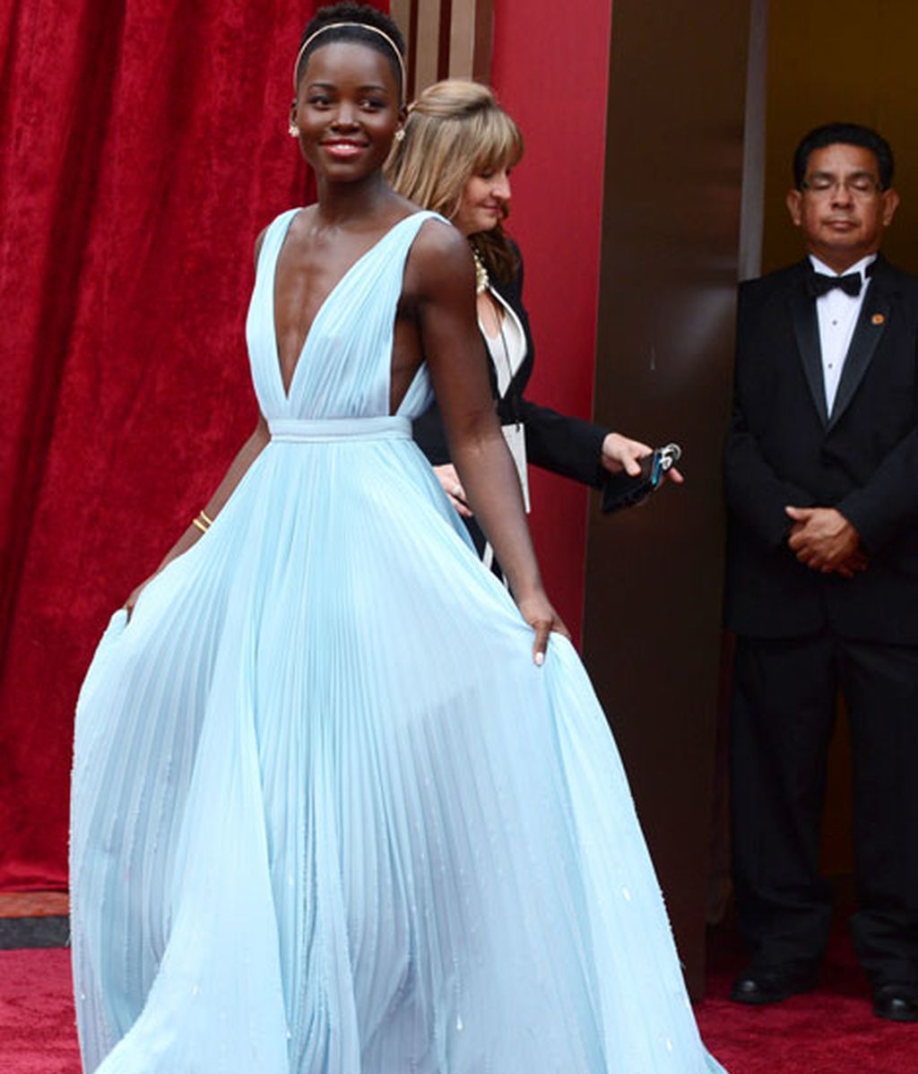 El color negro y los vestidos joya triunfan en la alfombra roja de los Oscar