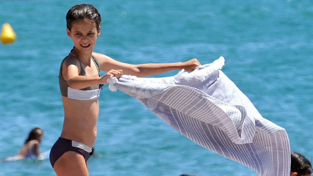 Jaime de Marichalar, Froilán y Victoria Federica disfrutan de un día de playa