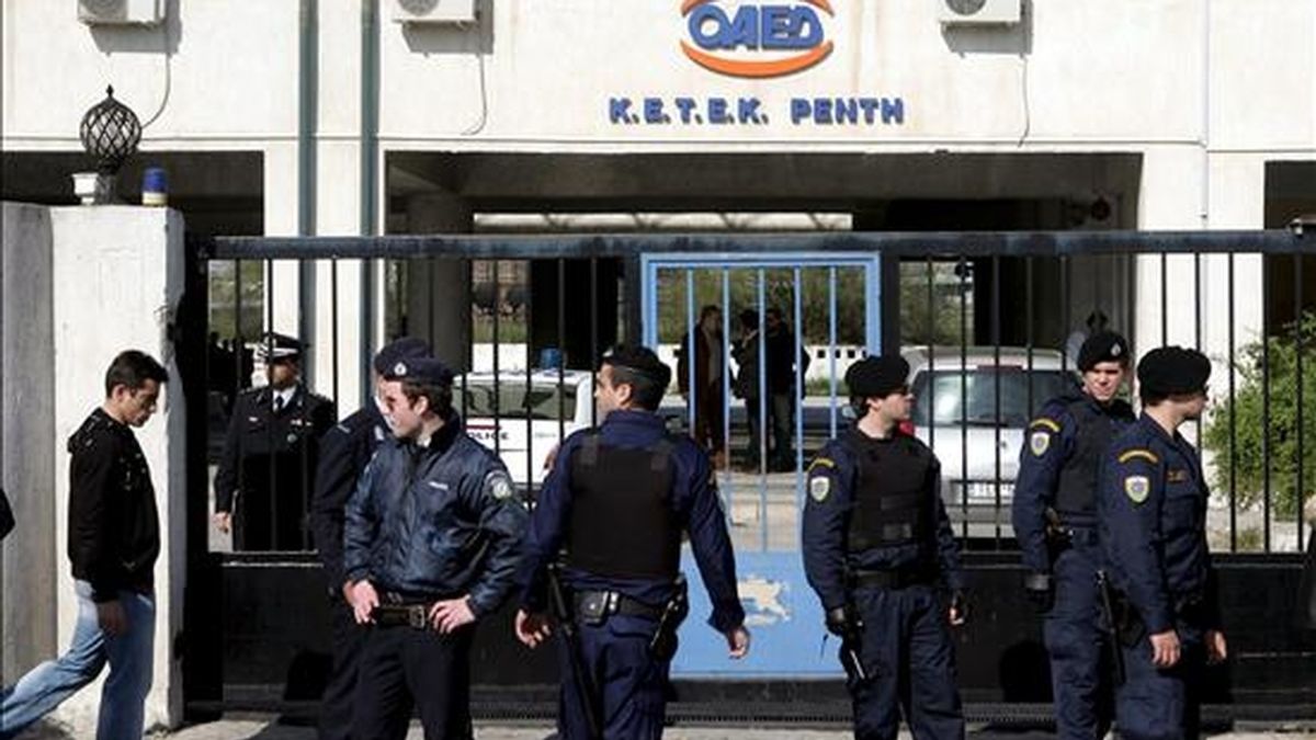 Dejó un mensaje en el que afirmaba que los otros alumnos se burlaban de él. Foto: EFE Dejó un mensaje en el que afirmaba que los otros alumnos se burlaban de él. Foto: EFE