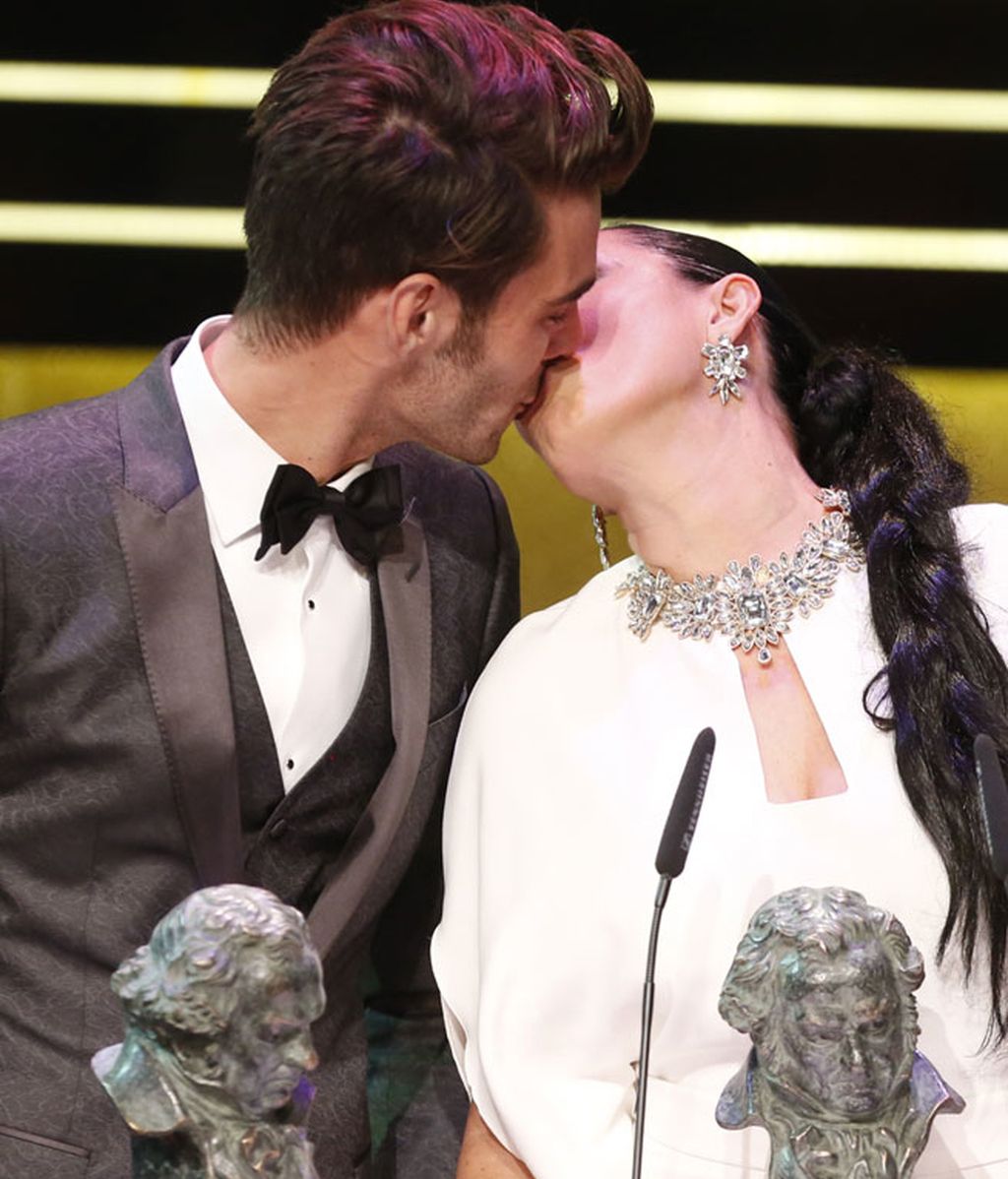 Rossy de Palma no quiso dejar pasar la oportunidad de besar a Kortajarena