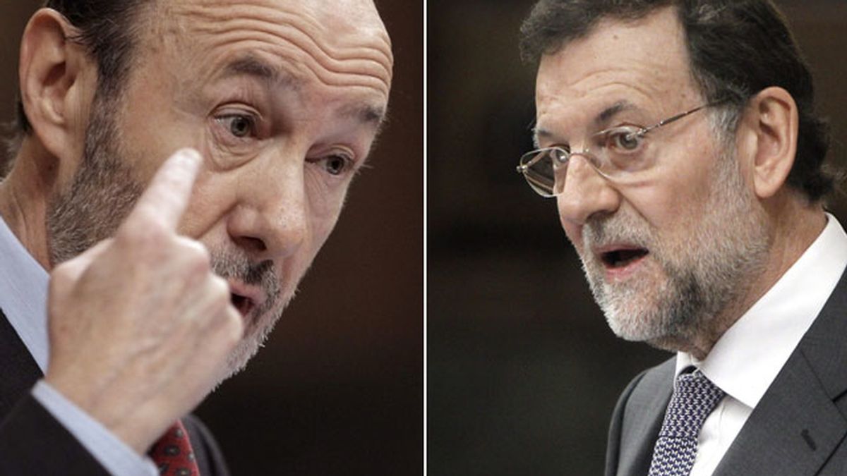 Mariano Rajoy y Alfredo Pérez Rubalcaba durante el pleno en el Congreso sobre las conclusiones del último Consejo Europeo de Bruselas