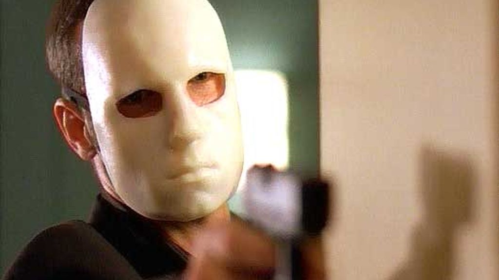 Un violador persigue a Reese Un violador persigue a Reese