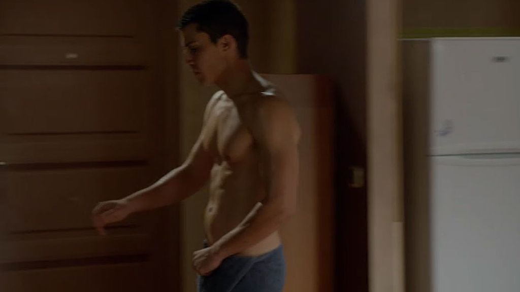 El infiltrado más atractivo del CNI