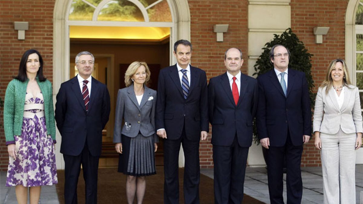Nuevo gobierno de Zapatero