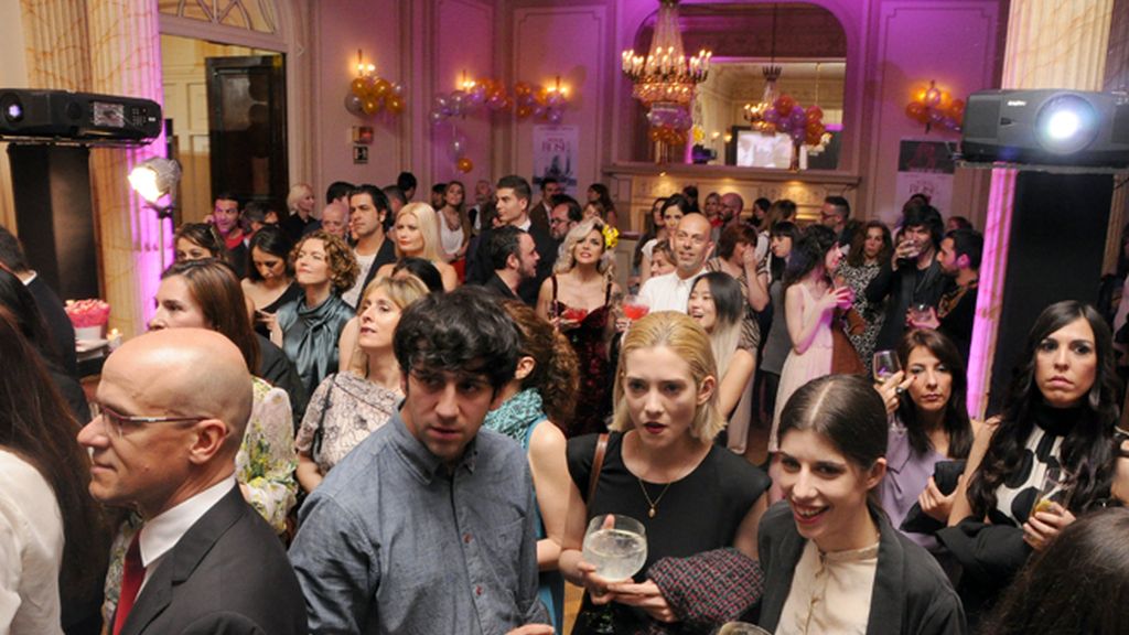 Blanca Suárez y Kira Miró, animado corrillo en la fiesta de Harper´s Baazar