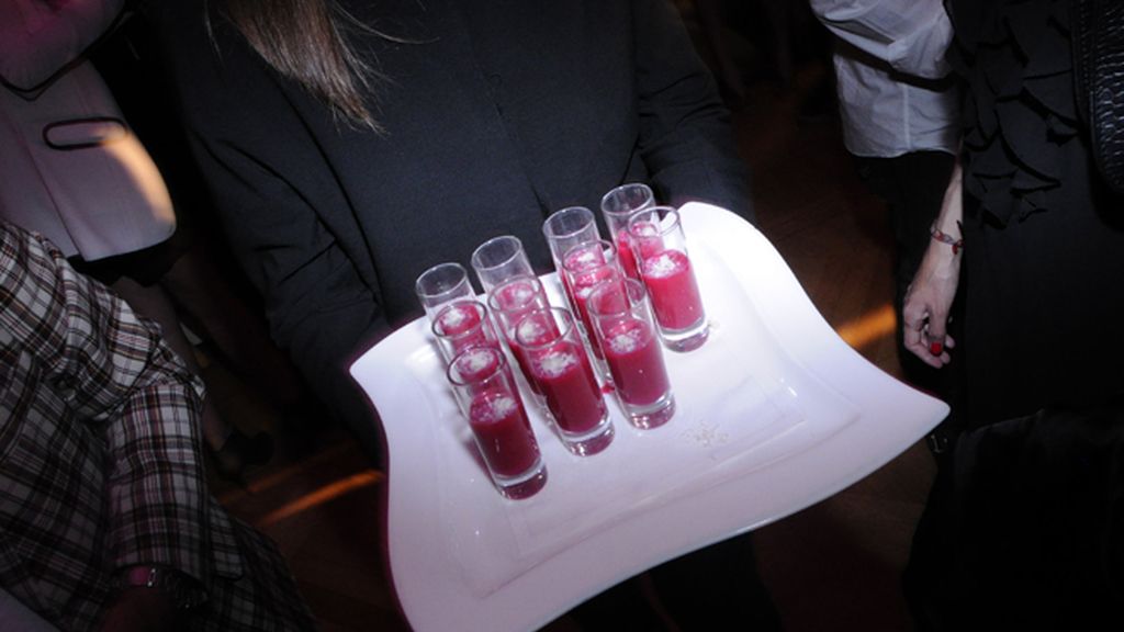 Blanca Suárez y Kira Miró, animado corrillo en la fiesta de Harper´s Baazar