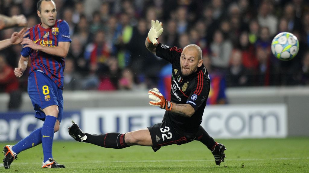Iniesta loga el tercer tanto del Barça ante el Milan Iniesta loga el tercer tanto del Barça ante el Milan