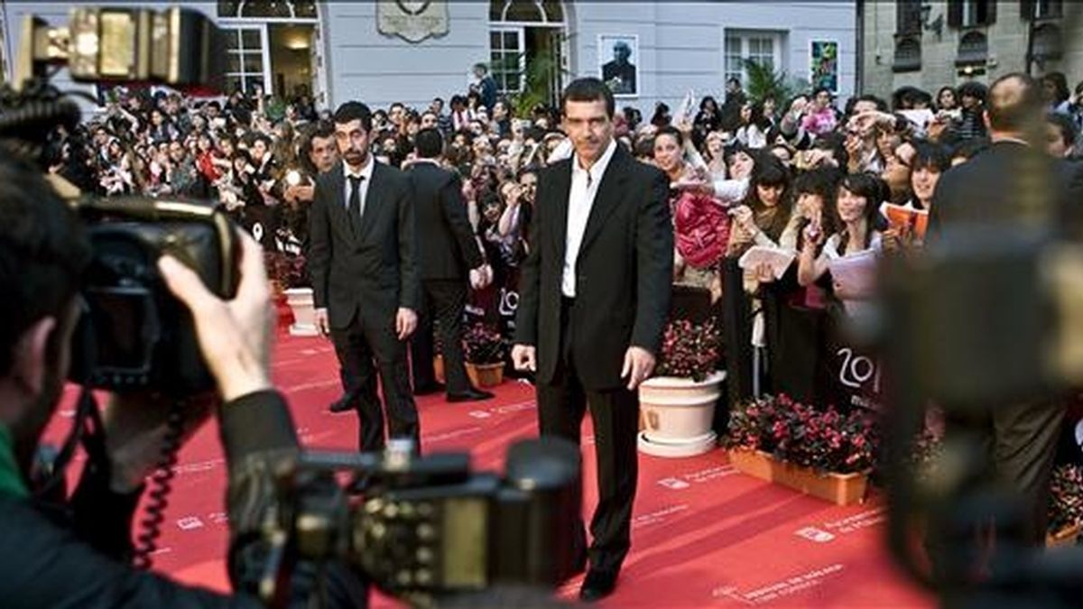 Antonio Banderas, a su llegada a la gala de inauguración del XII Festival de Cine Español de Málaga. EFE