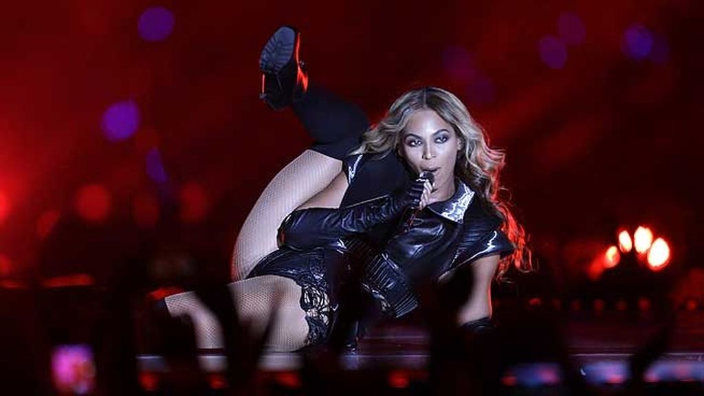 Beyoncé y Alicia Keys funden los plomos de América en la Super Bowl