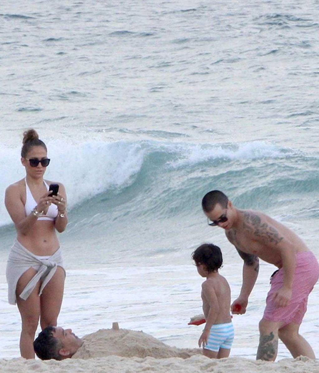 Jennifer López, Casper, el guardaespaldas y los niños, en Río de Janeiro