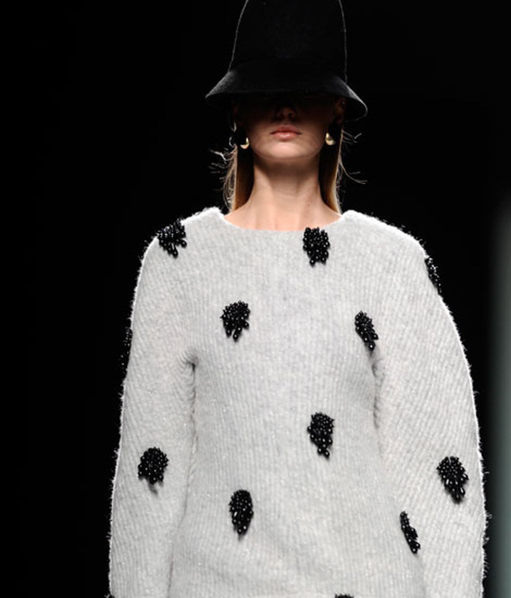 Moisés Nieto: geometría monocromática