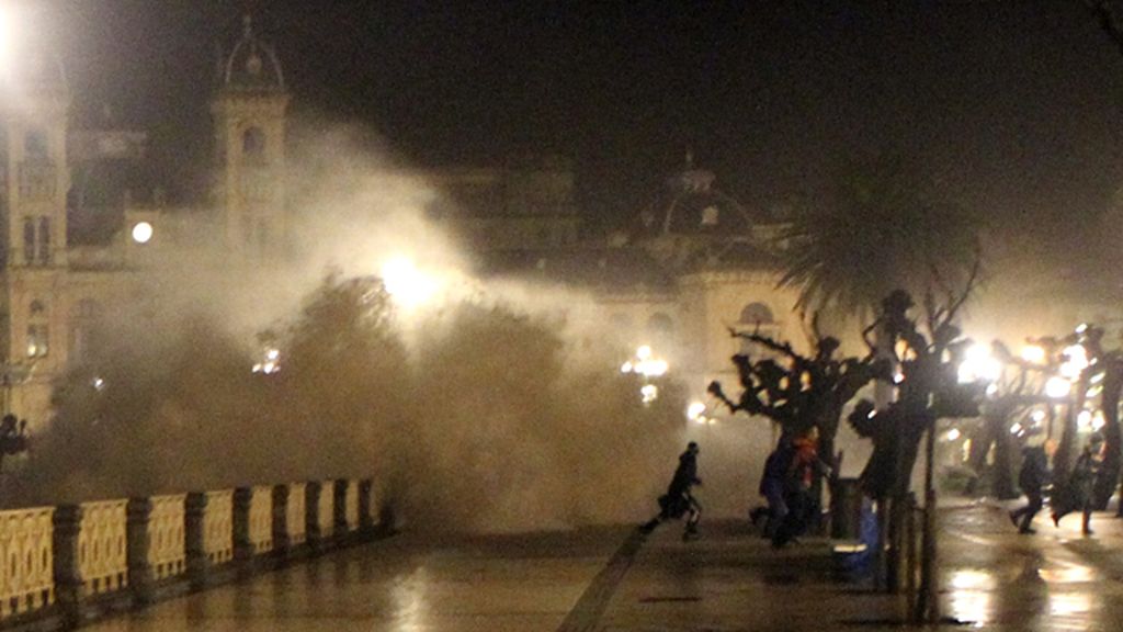 Destrozos por el temporal en Bermeo y San Sebastian