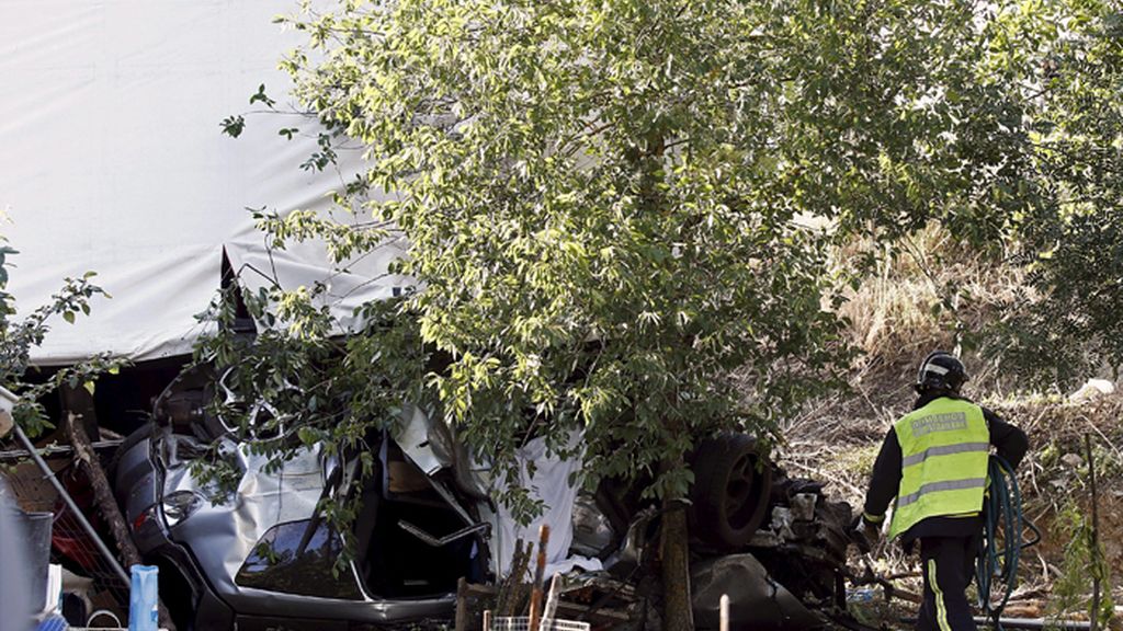 Dos muertos y tres heridos en un accidente en Huarte (Navarra)