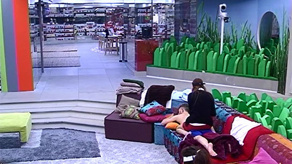 La pareja protagonizó imágenes subiditas de tono en el jacuzzi