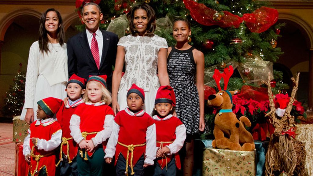 La familia Obama junto a los niños del Hospital Nacional de Whasington