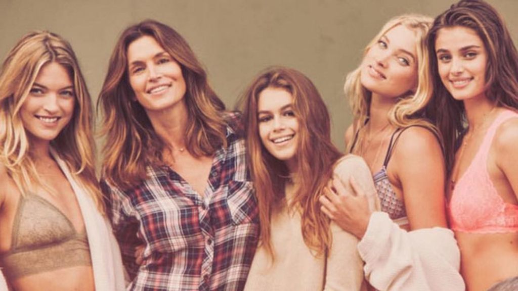 ¡Incluso posan juntas con más tops!