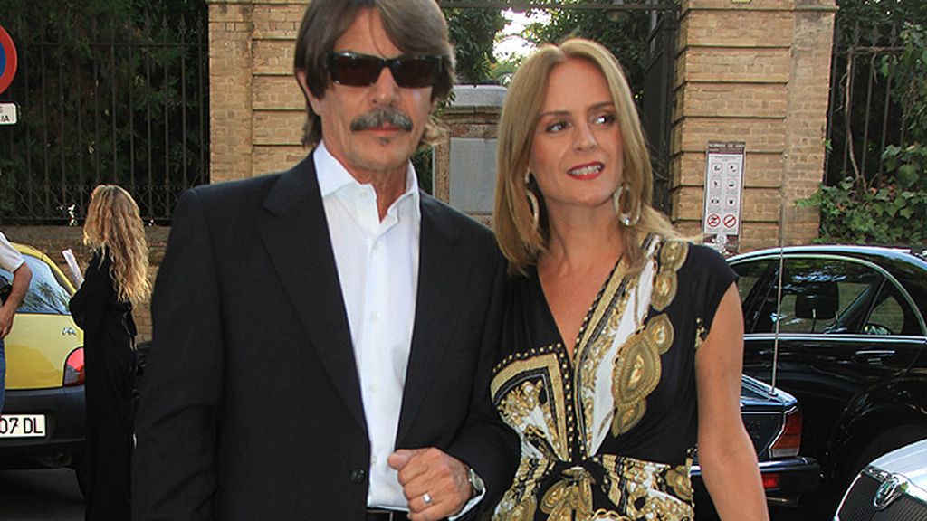 La familia con la pareja