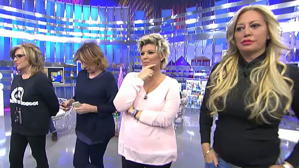 Los colaboradores de 'Sálvame' despiden el año con sus mejores galas