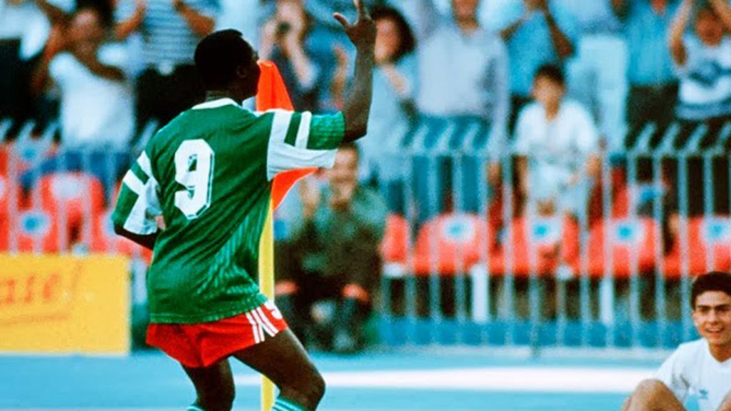 El baile del ‘abuelo’ Roger Milla