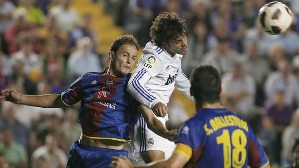 Pedro León pide más minutos Pedro León pide más minutos