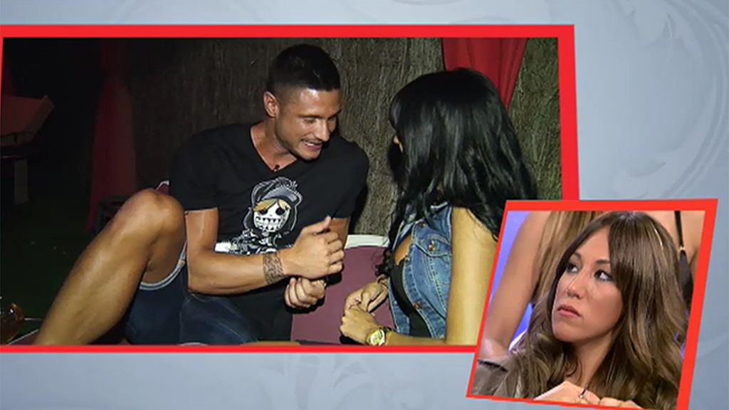 Ángel, a Aura: “No puedo resistirme a tus besos”